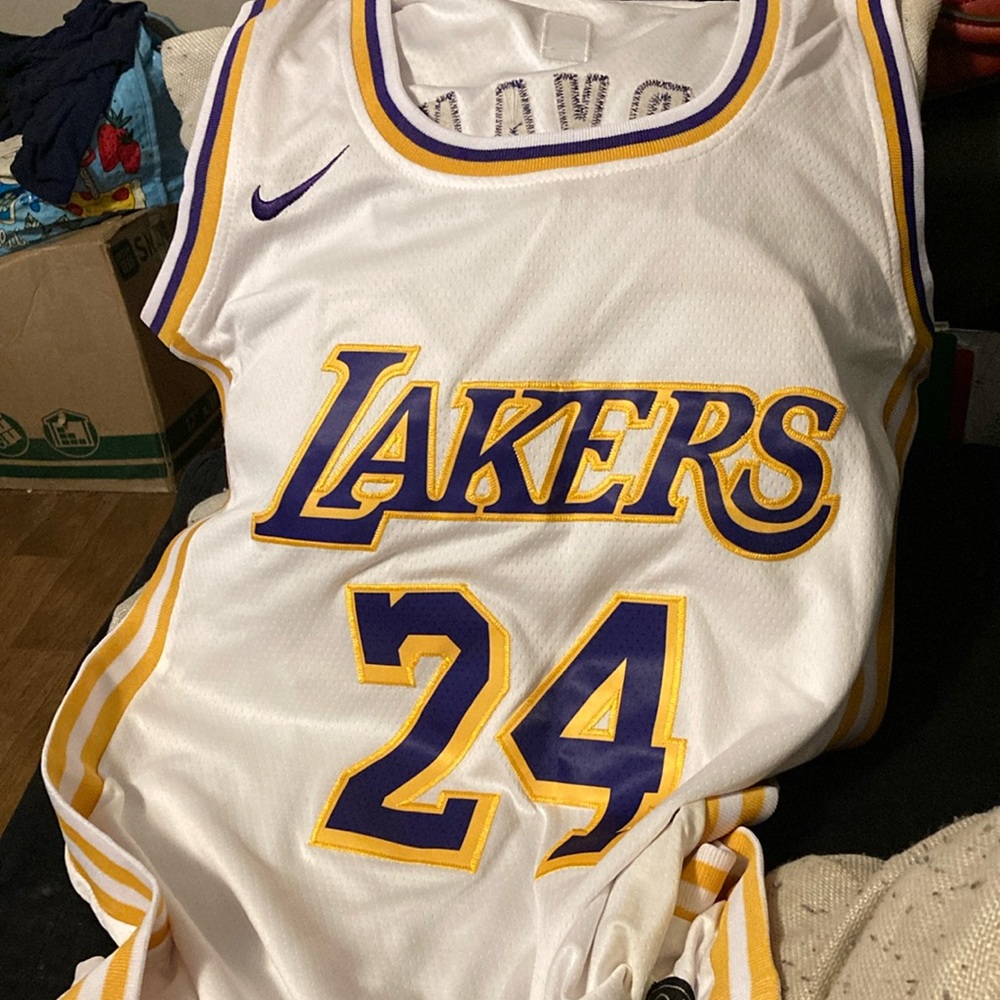 Kobe Bryant jersey new with a strain on the bottom left